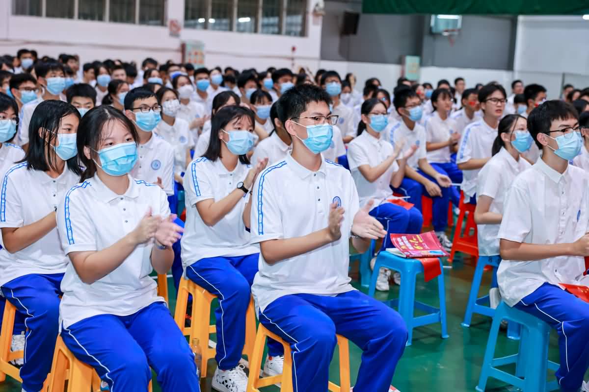 东莞高级中学(集团)清溪中学 “高歌颂祖国 喜迎二十大”合唱比赛(图4)