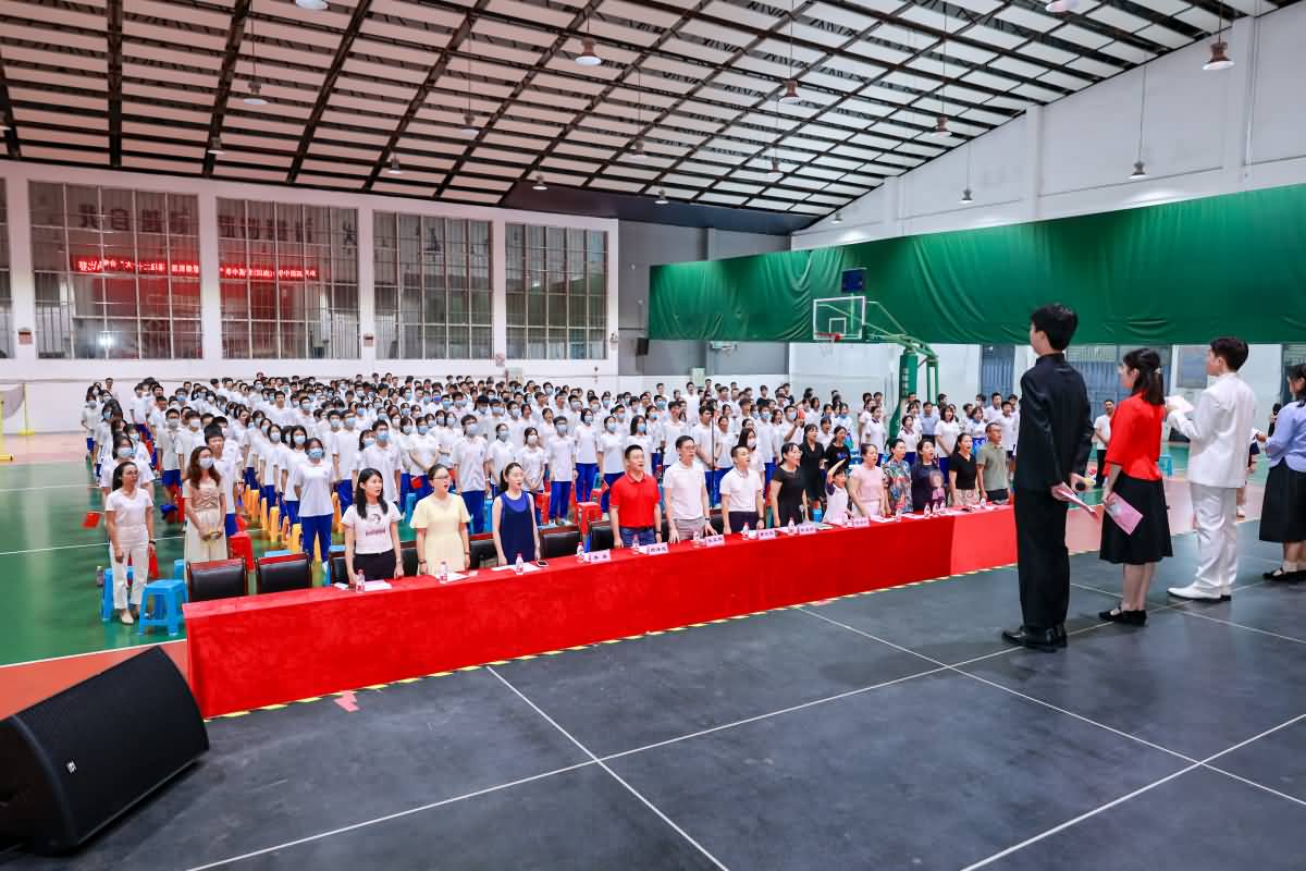 东莞高级中学(集团)清溪中学 “高歌颂祖国 喜迎二十大”合唱比赛(图2)